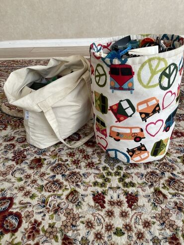 оптом краска: Два мешка лего (не оригинальных)