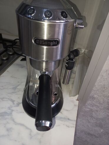 Qəhvə maşınları: Qəhvə maşını Delonghi, Yarımavtomat, Kapuçinator ilə, İşlənmiş