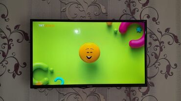 xarab televizor satiram: İşlənmiş Televizor LCD 32" Ünvandan götürmə