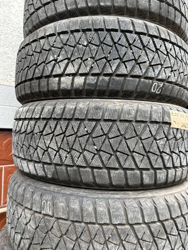 Шины: Шины 235 / 55 / R 18, Зима, Б/у, Комплект, Легковые, Bridgestone