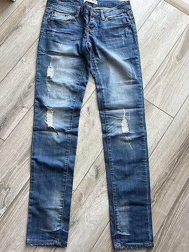 Другая женская одежда: Все джинсы по 500 сом Размер S. Италия 1) Сиренево-розовые джинсы — 8