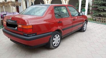 мерс венто: Volkswagen Vento: 1993 г., 1.6 л, Механика, Бензин, Седан