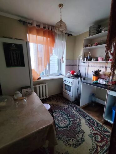 сниму квартира долгий срок: 2 бөлмө, Кыймылсыз мүлк агенттиги, Чогуу жашоосу жок, Толугу менен эмереги бар