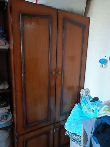 metbex mebli: İşlənmiş, Düz dolab, Dolab-asılqan