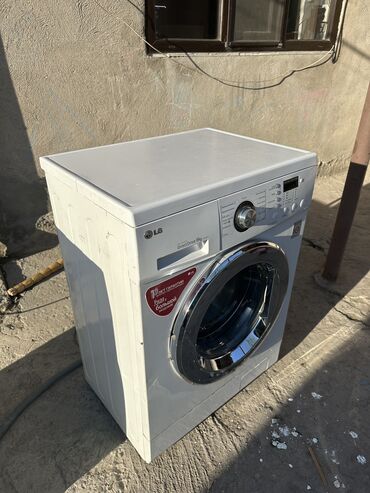 продаю стиральную машинку: Стиральная машина LG, Б/у, Автомат, До 6 кг