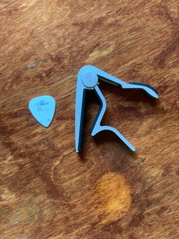 Klassik gitaralar: Klassik gitara, İşlənmiş, Ünvandan götürmə, Ödənişli çatdırılma -da lalafo.az — 11 Klassik gitaralar: Klassik gitara, İşlənmiş, Ünvandan götürmə, Ödənişli çatdırılma — 11