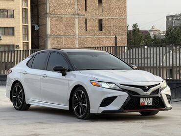 срочно срочно продаю машина: Toyota Camry: 2019 г., 3.5 л, Автомат, Бензин, Седан
