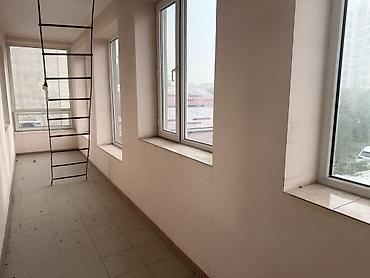 частный дом без хозяина: 🏡 Сдаётся просторный двухэтажный частный дом 📐 Дом — 180 м² 🌿 Участок — 7