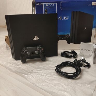 plastation 4 pro: Ps4 Pro .1 tb. tam komplekt.İdeal vəziyyətdədir