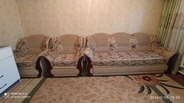 мебель срочно: Прямой диван, цвет - Бежевый, Б/у