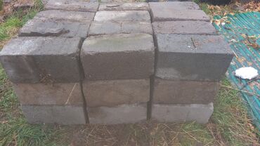 рыванный пескоблок: Бетонные блоки для строительства/ландшафта. - Материал: тяжелый