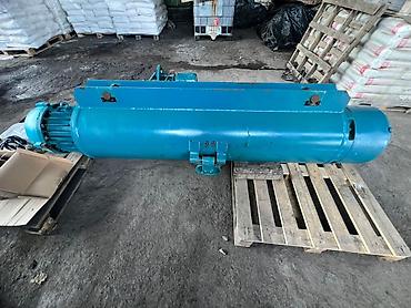 Тельферы: Продаём б/у тельфер (подъёмник) грузоподъёмностью 10 тонн. Длина троса — 5