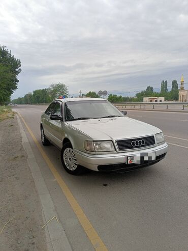 ауди 80 1991: Audi 100: 1992 г., 2 л, Механика, Бензин, Седан
