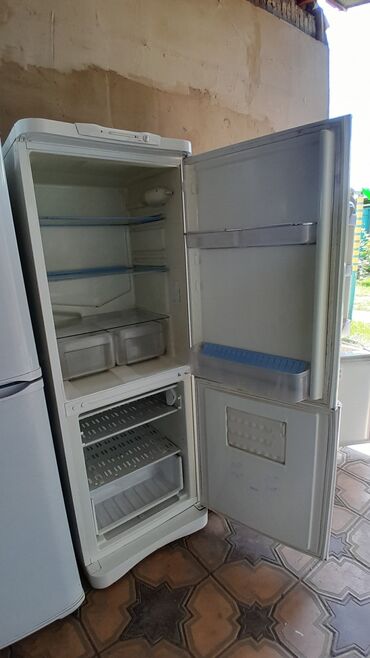 буу холодильники: Холодильник Двухкамерный