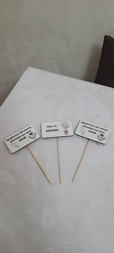 islenmis plastik qapi: Ana mövzulu dekorativ toppers dəsti - Məhsul: 3 ədəd taxta çubuqlu — 3