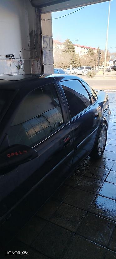maşin rulu: Opel sedan salonu – dəri interyer və lyuk - Model: Opel (sedan kuzov; — 9