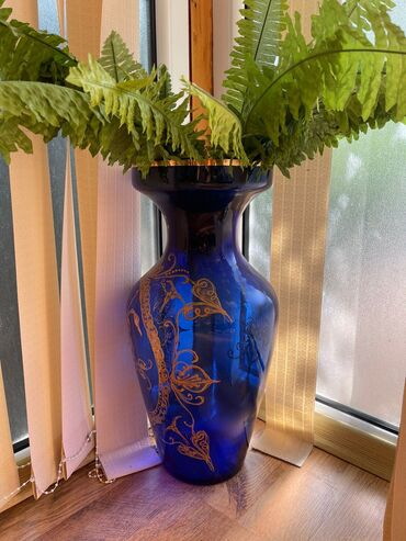 ваза стеклянная прозрачная высокая без узора: Vaza guldan