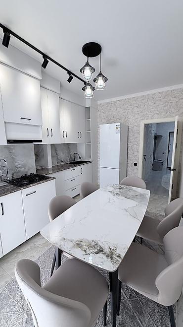 Продажа квартир: 3 комнаты, 83 м², 3 этаж — 1
