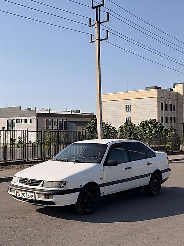 Volkswagen: Volkswagen Passat: 1995 г., 2 л, Механика, Бензин, Седан — 1