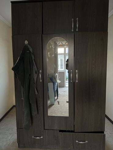 купить шифонер: Шифоньер 5000 сом !