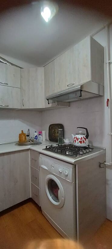 Uzunmüddətli kirayə mənzillər: Genclik metrosunun üsdündə, metroynan 1 dəyqəlik məsafədə 5 — 6