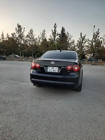 m50 matoru: Volkswagen Jetta: 2.5 l | 2009 il Sedan — 4