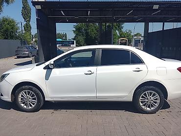 byd танк: BYD E5: 2019 г., 0.2 л, Робот, Электромобиль, Седан — 6