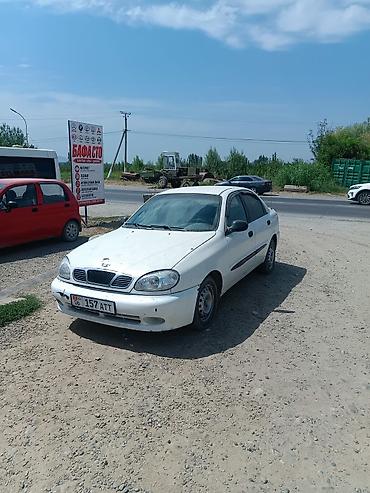 Daewoo Lanos: 1999 г., 1.5 л, Механика, Бензин, Седан