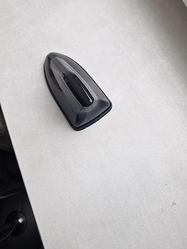 ford transit minivan: Avtomobil üçün “Shark Fin” tipli dam antenası - Rəng: qara, parlaq — 1