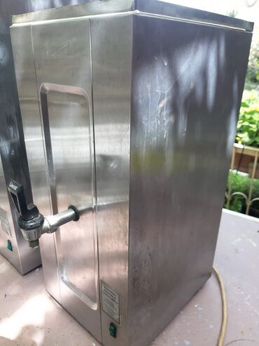 Komodlar: Elektrik Samovar, 10-dan çox l