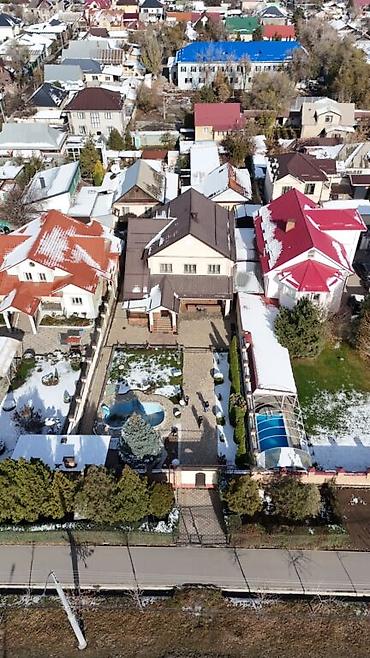 Продажа коттеджей и домов: 🏡Продается 3х этажный ДОМ 🏰 на первой линии улицы Ахунбаева/Тыналиева — 21