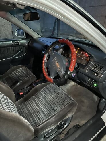 Honda: Honda Civic: 1997 г., 2 л, Автомат, Газ, Универсал — 9
