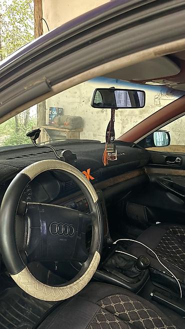 Транспорт: Audi A4: 1996 г., 1.8 л, Механика, Бензин, Универсал — 10