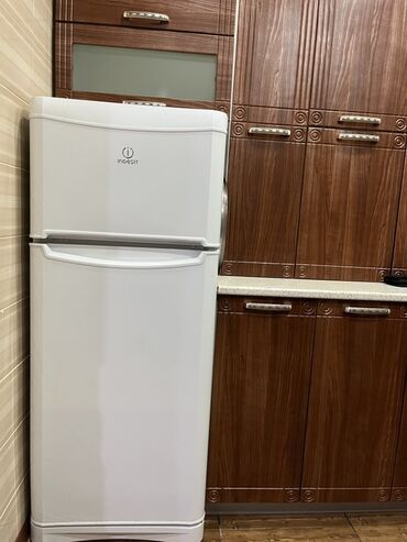 soyuducu alisi: 2 двери Indesit Холодильник Продажа, цвет - Белый