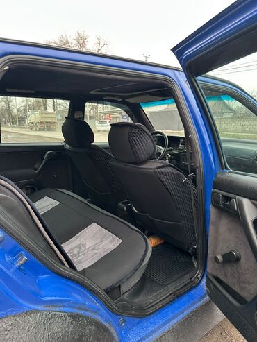 Volkswagen: Volkswagen Vento: 1995 г., 1.8 л, Бензин, Седан — 8