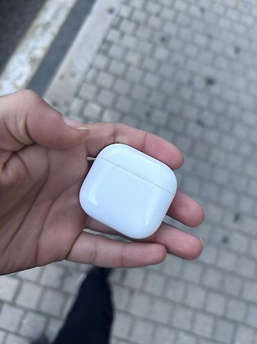 islenmis dinakord satilir: Airpods 4 anc model uzerinde noqte bele cizigi yoxdu alinnan zamannan — 1