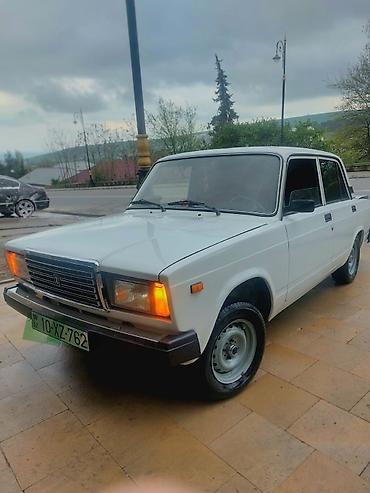 Продажа авто: VAZ 2107 sedan - Korpus: ağ rəng, 4 qapı, klassik “yeddilik” dizaynı — 1