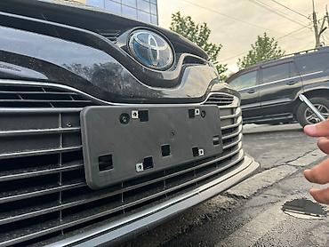 подномерники: Решетка радиатора Toyota 2018 г., Новый, Аналог — 2