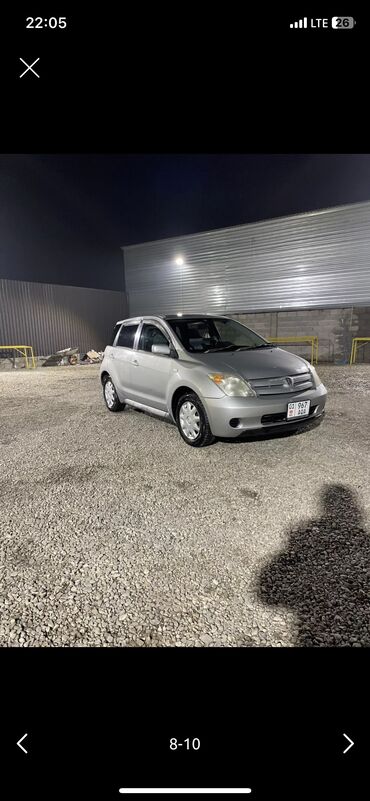 Toyota: Toyota ist: 2004 г., 1.3 л, Автомат, Бензин, Хэтчбэк