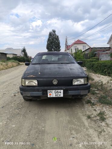 мазда 323 1 8: Volkswagen Passat: 1988 г., 1.8 л, Механика, Бензин, Седан