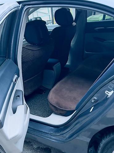 почивник фит: Honda Civic: 2008 г., 1.3 л, Автомат, Бензин, Седан — 5