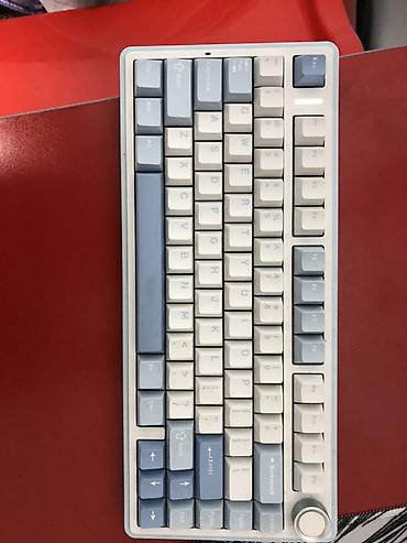 Аксессуары для ПК: Məhsul: Kompakt mexaniki klaviatura Model: AULA F75 (75% kompakt — 3