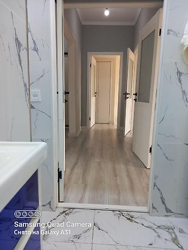 Продажа квартир: 4 комнаты, 75 м², Толойкон мкр., 105 серия, 5 этаж, Свежий ремонт — 10