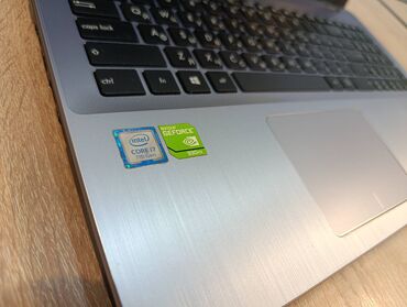 ASUS: ASUS 15.6 ", Intel Core i7, 256 GB — 2