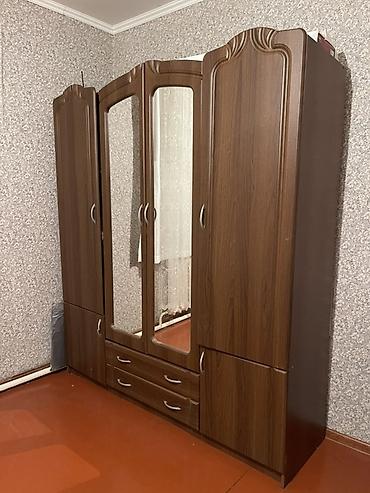 Спальный гарнитур в классическом стиле, цвет тёмный орех. Торг есть