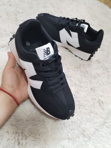 Patike: New Balance, 39, bоја - Crna — 5