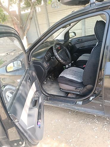 Продажа авто: Hyundai Getz: 2003 г., 1.4 л, Механика, Бензин, Хэтчбэк — 6