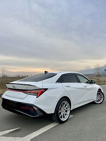 elantra bamper: Hyundai Elantra: 1.6 l | 2024 il Sedan — 5