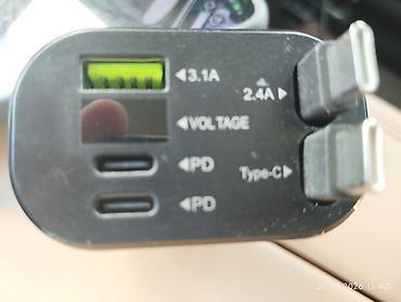 зарядная: Автомобильное зарядное устройство с двумя выходами Type‑C PD и одним — 3