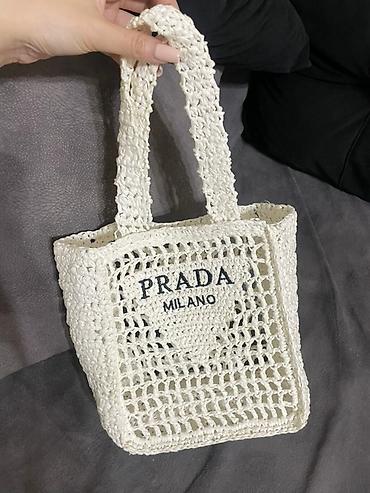 həsir cantalar: Əl çantası, Prada, Yeni — 2